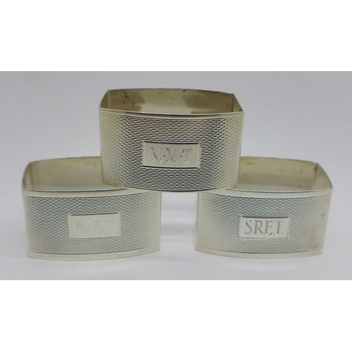 822 - Three silver napkin rings, Harman Bros., Birmigham  1966 and 2 x 1963, 56g, with inscriptions