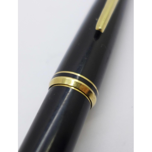 829 - A Montblanc fountain pen with 14ct gold nib