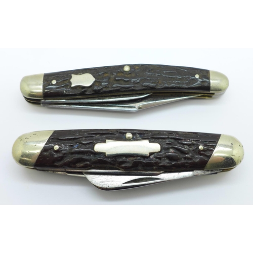 832 - Two I.XL pocket knives, George Wolstenholm, Sheffield, England