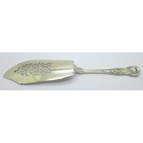 858 - A Victorian silver fish slice, London 1839, George Adams, 172g