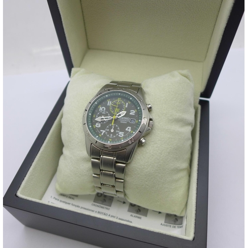 868 - A Seiko chronograph wristwatch, with box