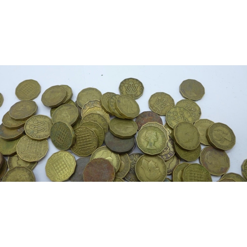 882 - Approximately 120 3d coins, George VI and Elizabeth II