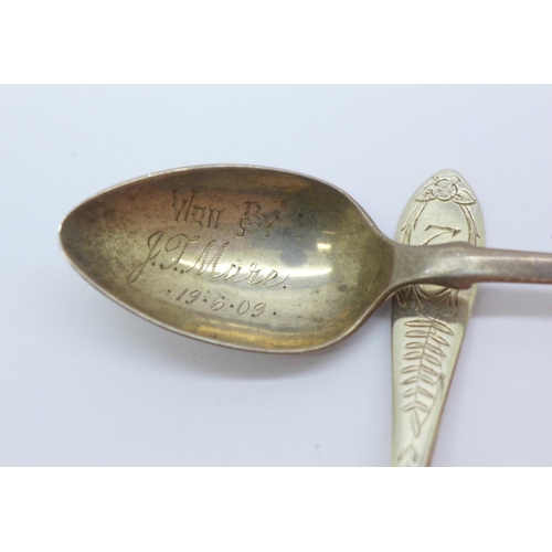 891 - Six silver spoons, 72g