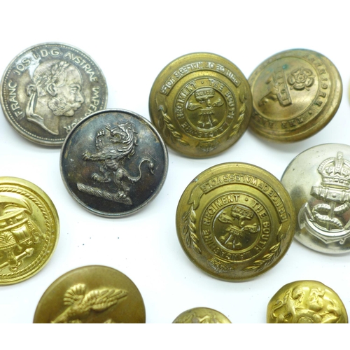 894 - A collection of buttons including uniform