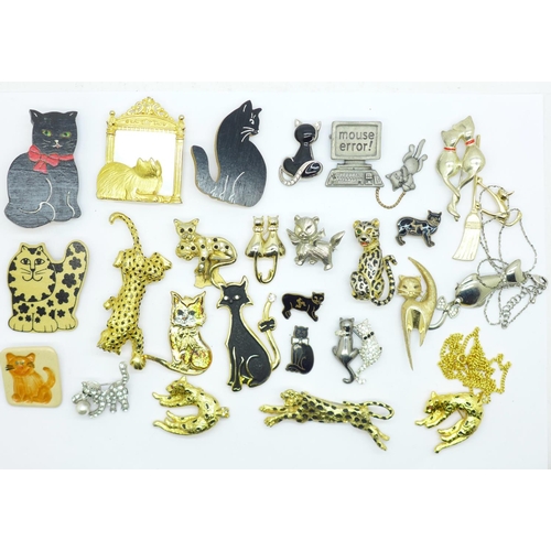 896 - Twenty-six feline brooches