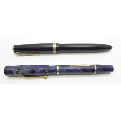 907 - Two fountain pens with 14ct gold nibs, Parker Maxima and Swan