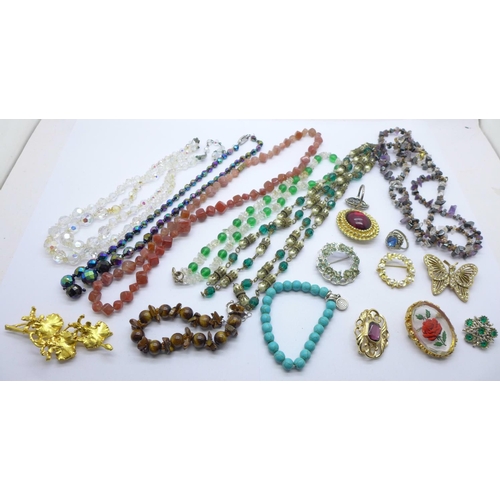 920 - Costume jewellery