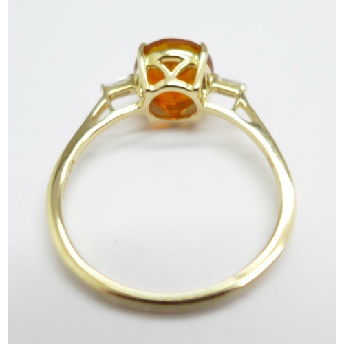 993 - A 9ct gold, orange American fire opal and white zircon ring, with certificate, 2.5g, U