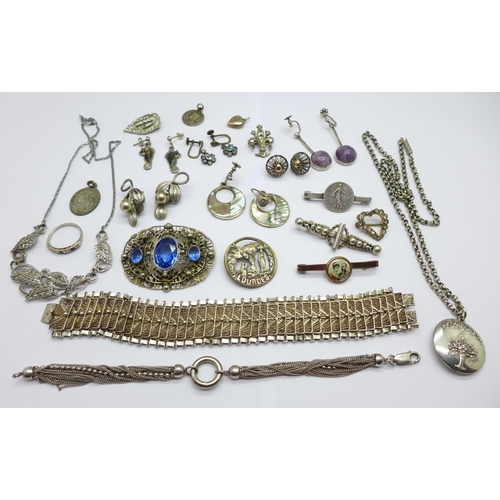 994 - A collection of jewellery, including six pairs of earrings, two bracelets, seven brooches, two pins ... 