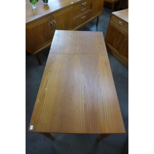 118 - A teak desk