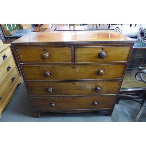 190 - A George III mahogany chest of drawers