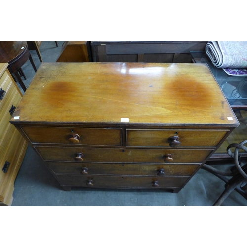 190 - A George III mahogany chest of drawers