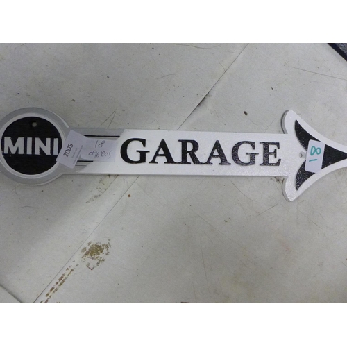 2019 - Mini Garage arrow sign * this lot attracts vat