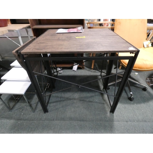 3164 - A black metal/darkwood L-shaped desk * this lot is subject to VAT