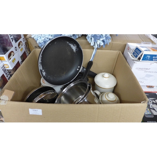 2243 - Box of pots & pans and a bath mat