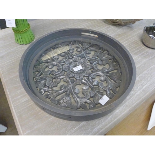 1355 - A 46cm circular grey wash tray with silvered detail (2060414)   #