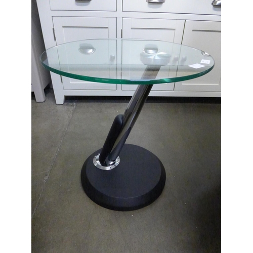 1454 - A Twist lamp table