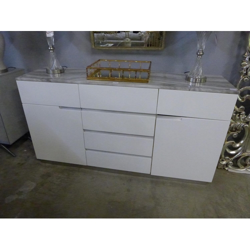 1501 - An Arabella large sideboard