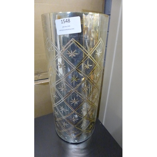 1548 - A 30cm star and diamond pattern burnished vase (2109411)   #