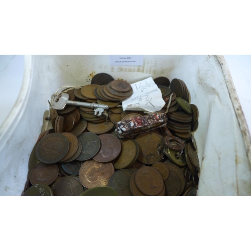 2008 - Tub of old pennies & other coins, brass buttons, etc.