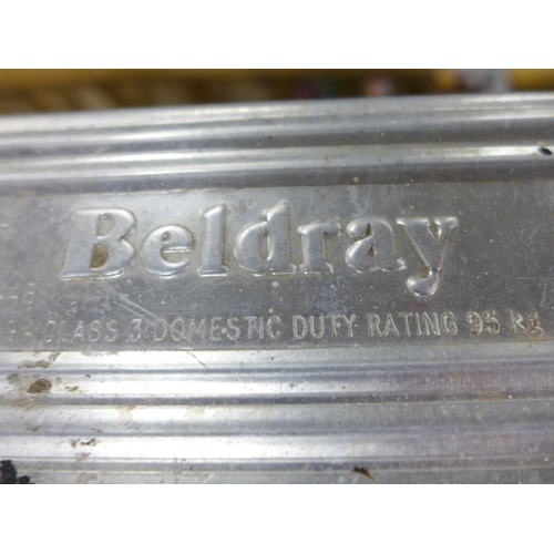 2279 - Beldray 5 tread aluminium platform steps