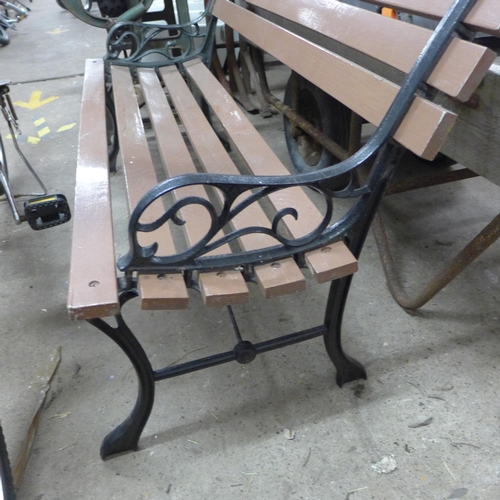 2343 - Metal & wooden garden bench