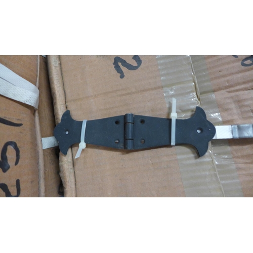 2374 - Box of approx. 280 black metal hinges