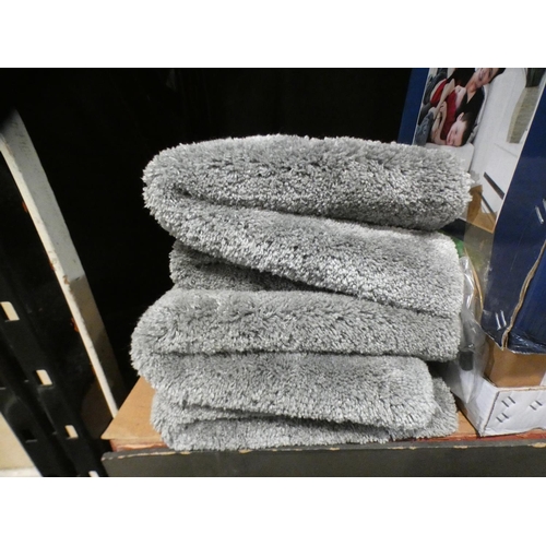 3371 - 4 X Paramount Bath Mat (24Cm X 36Cm) (213-45,46,47,48) (213-45) * This Lot Is Subject To Vat