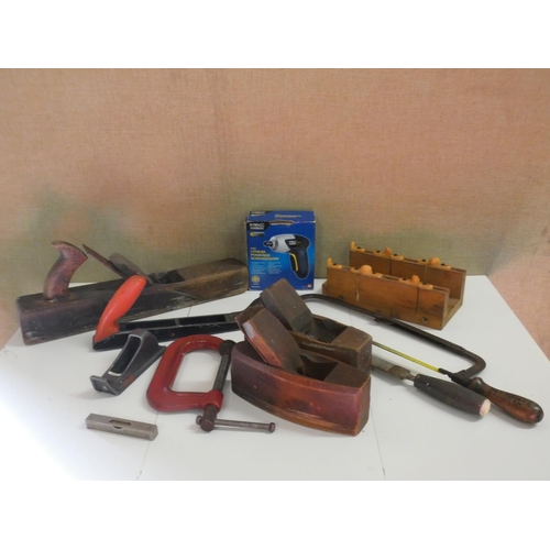 2090 - Box of misc. inc. wood planes, Record G-clamp, block planes, etc.