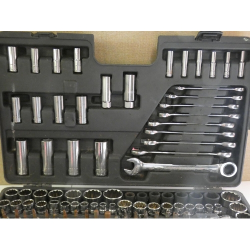 2096 - Halfords Advanced Socket Set - unused