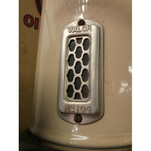 2113 - Valor oil heater no. 104, boxed