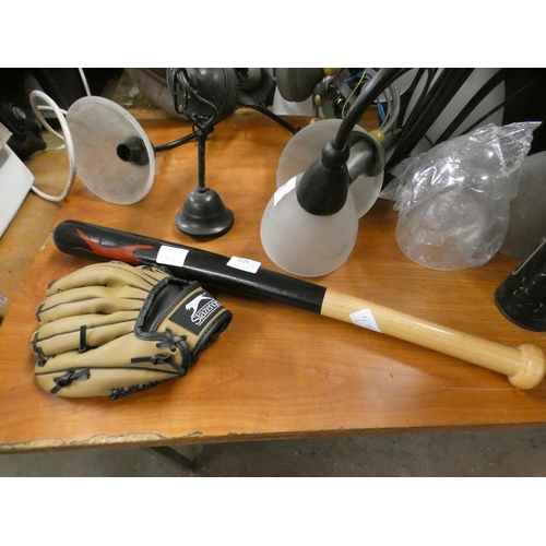 2225 - Child's baseball bat and glove