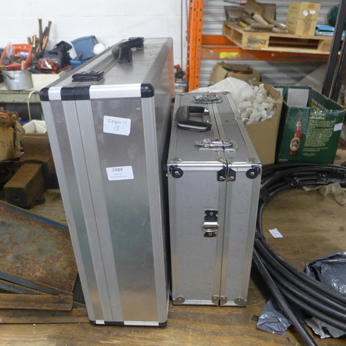 2484 - Aluminium storage case (2)