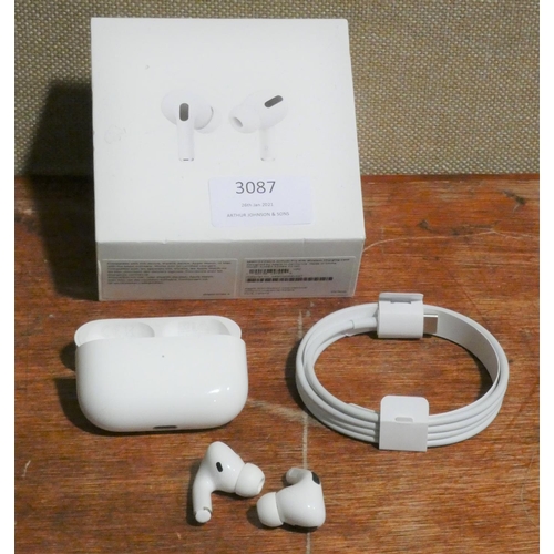 3087 - Apple Airpods Pro, Rrp £189.99 + Vat   * This lot is subject to VAT