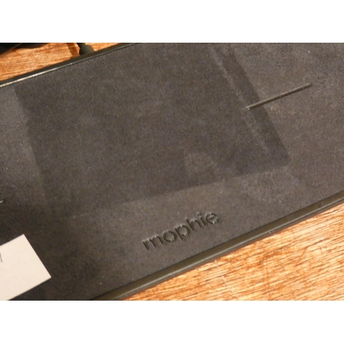 3101 - Mophie Wireless Dual Charging Pad (213-384) * This Lot Is Subject To Vat