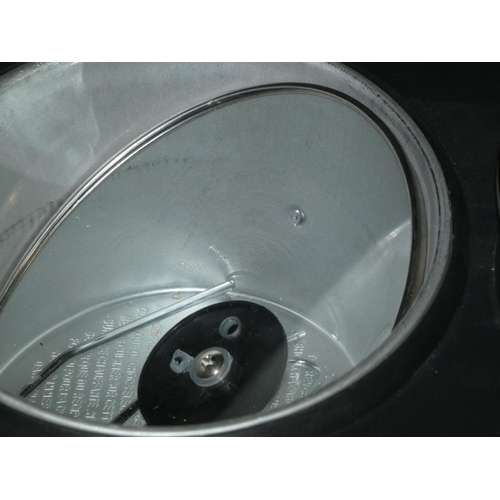 3126 - Mpl Triple Cooker Black Slow Cooker - incomplete (213-313) * This Lot Is Subject To Vat