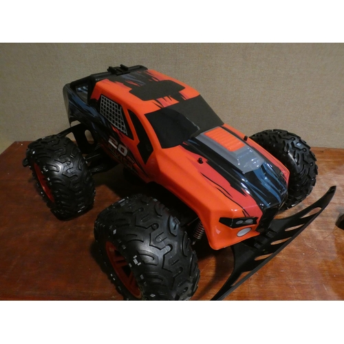 3197 - Monster Truck R/C Car     (213-574) * This Lot Is Subject To Vat