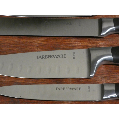 3213 - Farberware Self-Sharp Knives (213-171) * This Lot Is Subject To Vat