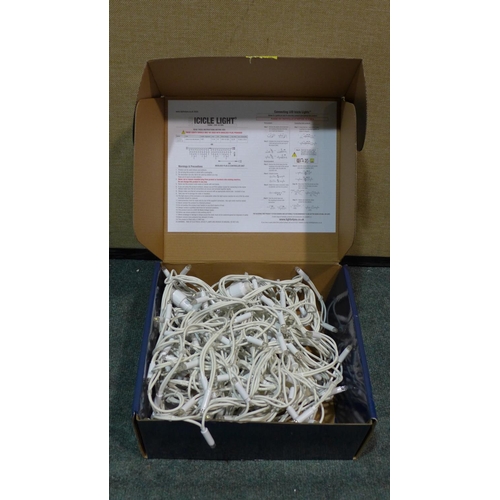 3250 - Led Icicle Lights (4 Meters) (213-430) * This Lot Is Subject To Vat