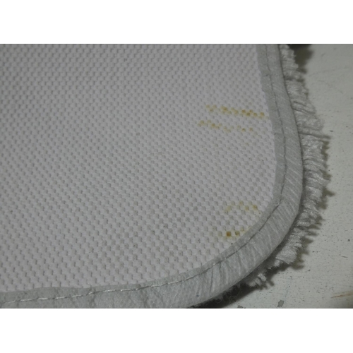 3014 - Paramount Grey Bath Mat (24Cm X 36Cm) (215-562) * This lot is subject to VAT