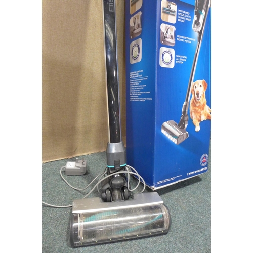 3211 - Bissell Cordless Stick Vacuum Cleaner, Rrp £199.99 + Vat (215-262) * This lot is subject to VAT