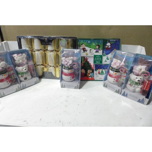 3223 - Three Hot Chocolate Mug Sets, Tom Smith Crackers, Ks Xmas Reversible Wrapping Paper Rolls, Hallmark ... 