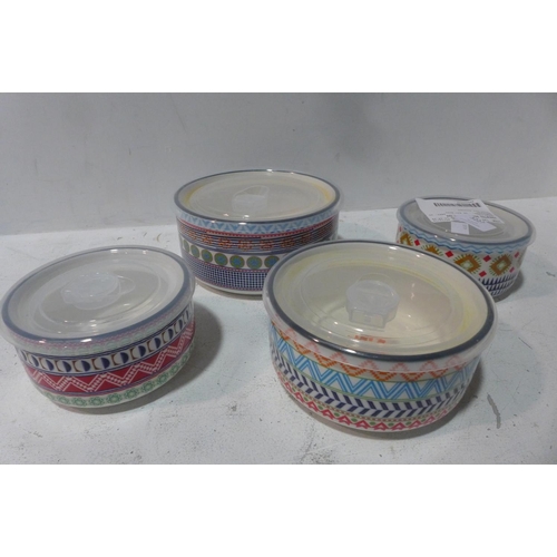 3227 - Four Assorted Bowls With Lids (215-261) * This lot is subject to VAT