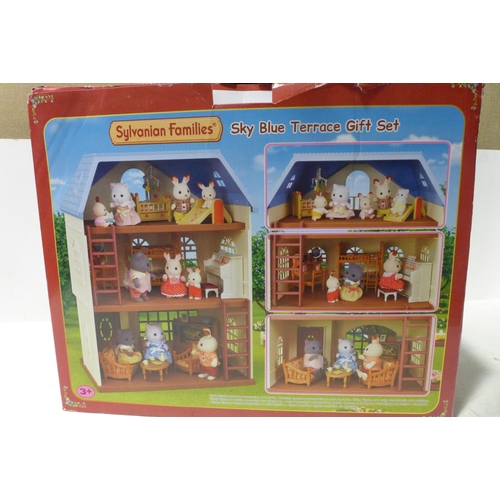 3229 - Sylvanian Families Home Gift Set (incomplete) (215-253) * This lot is subject to VAT