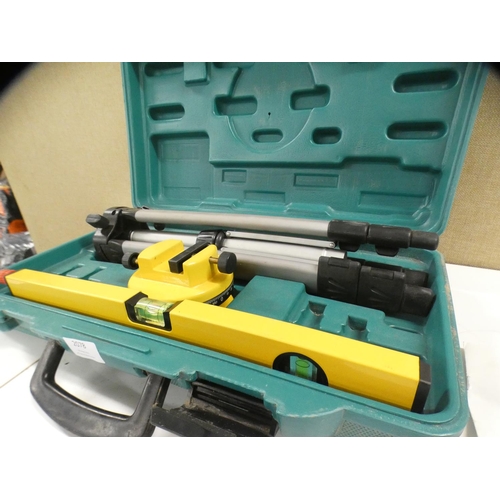 2078 - Powermaster laser level kit in case - W