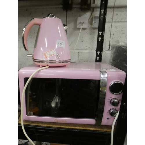 Swan pink kettle & microwave - kettle failed electrical safety test due to  earth continuity - sold a