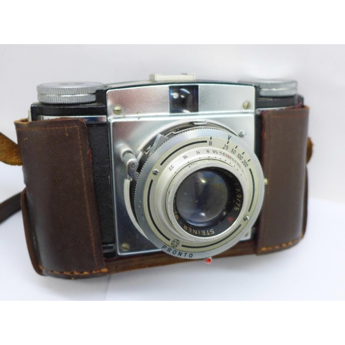 721 - A Paxina 29 camera with Pronto Steinar Bayreuth 1-2.9/75 lens, with case