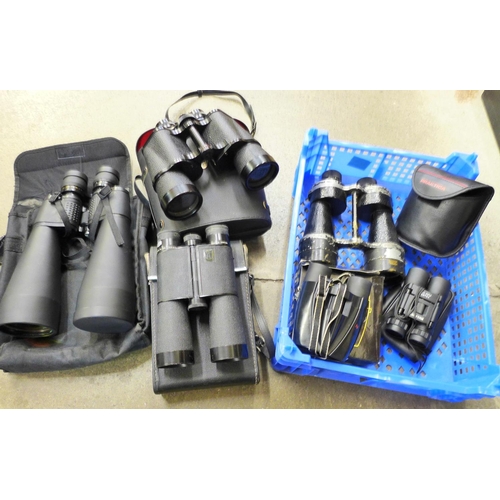 772 - Six pairs of binoculars including Zenith 10x50 and a larger pair