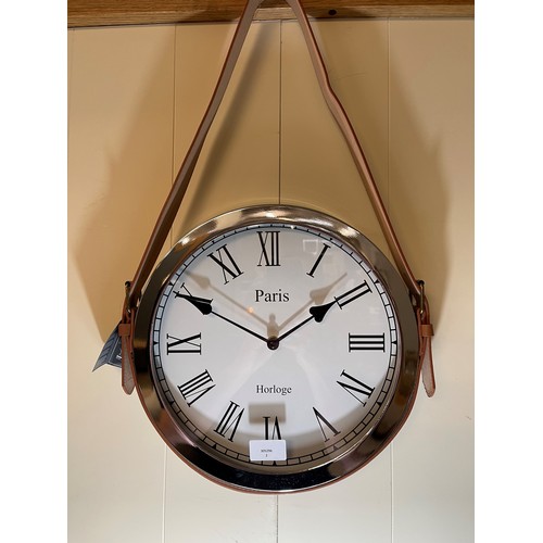 1432 - A round wall clock with leather belt strap, 33cm x 57cm (CL184112)   #