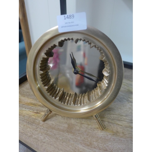 1500 - A brass table clock (7519720)   #